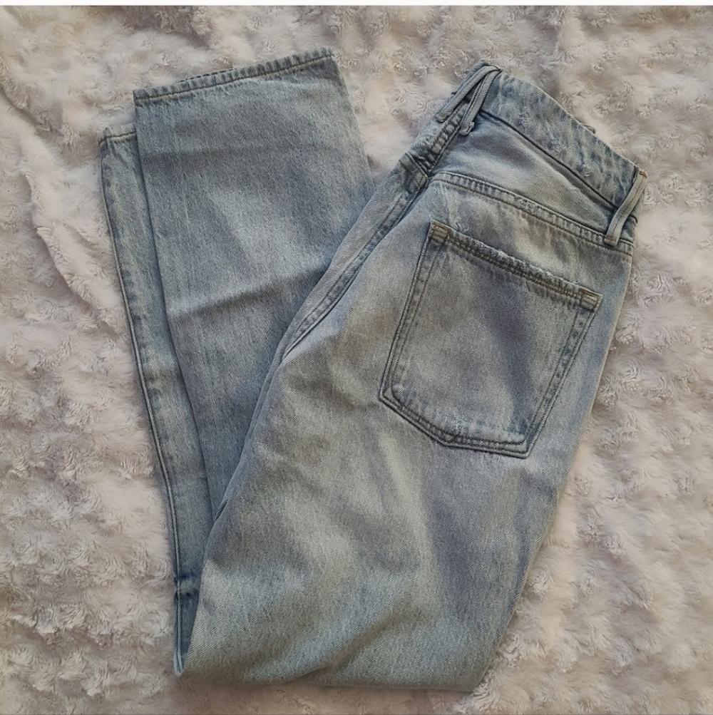 Good American Light Blue Distressed Straight Leg Jeans - Picture 7 of 11